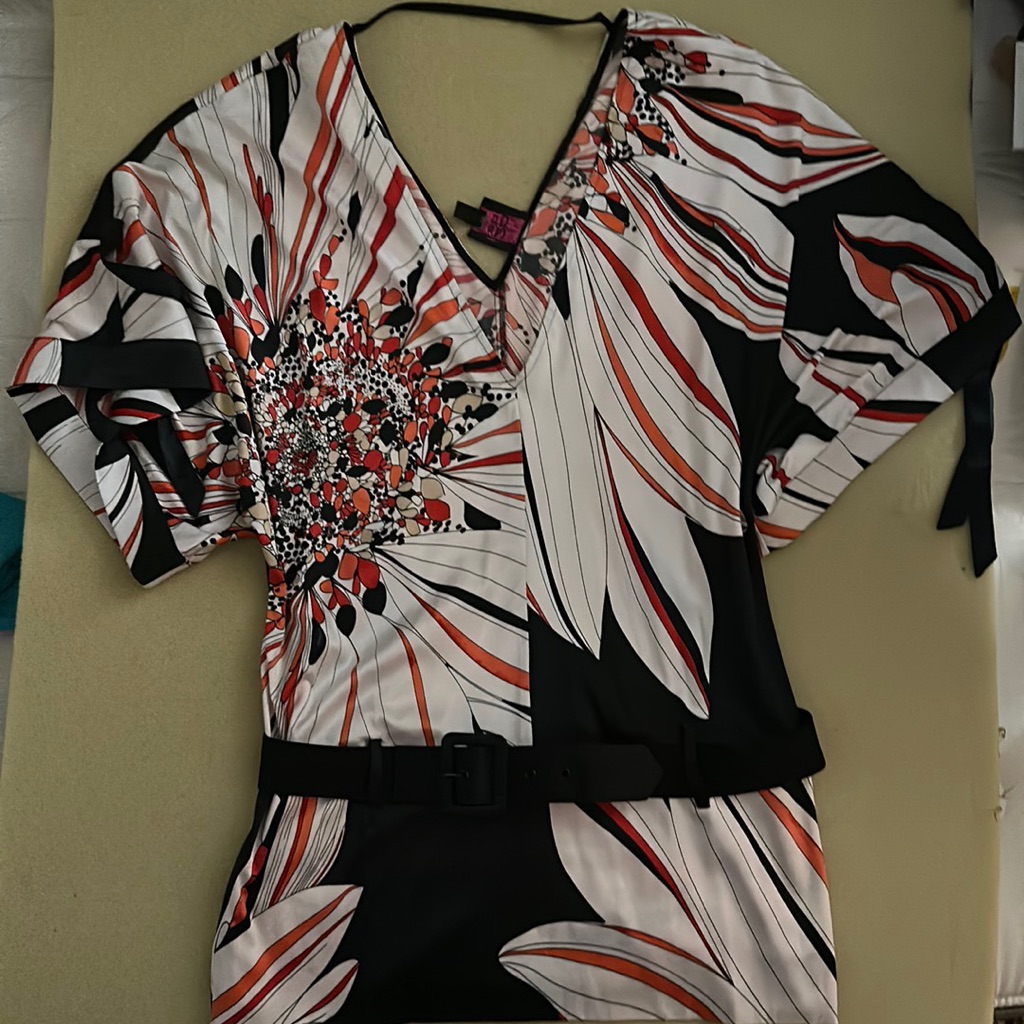 2b Bebe Kimono Belted Top (Small)